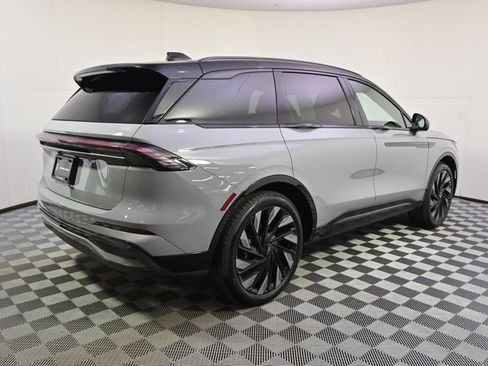 New 2026 Lincoln Nautilus Reserve AWD/4WD image 7