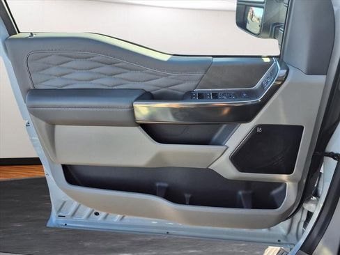 Used 2025 Ford F450 Platinum w/ Platinum Plus Package image 15