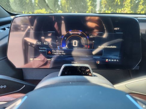 New 2026 Chevrolet Traverse Z71 w/ Enhanced Driving Package image 32