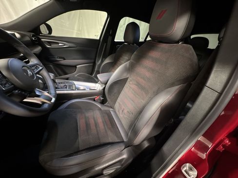 Used 2023 Dodge Hornet GT w/ Track Pack image 17