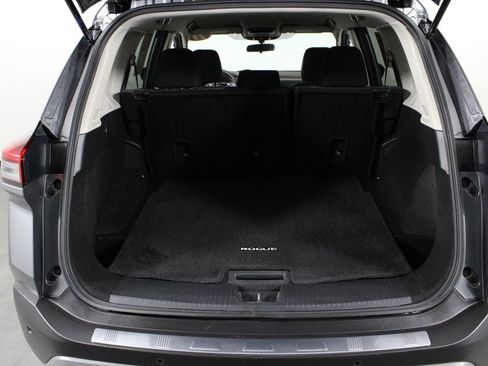 Certified 2023 Nissan Rogue SV image 18