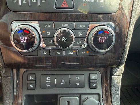 Used 2016 Chevrolet Traverse LT FWD image 37