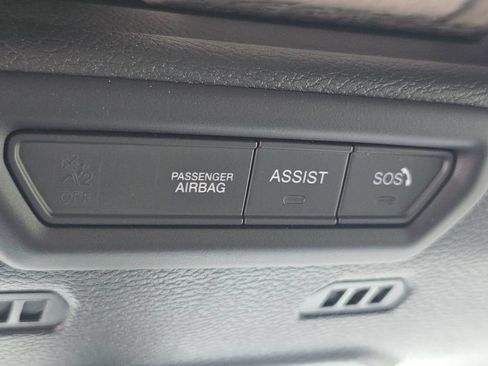 Used 2023 Jeep Wrangler Unlimited Rubicon 4xe w/ Cold Weather Group AWD/4WD image 7