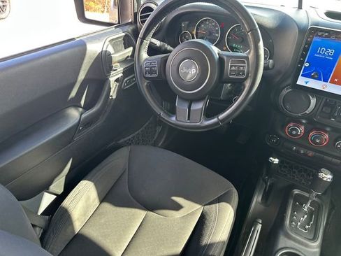 Used 2016 Jeep Wrangler Unlimited Sport image 19