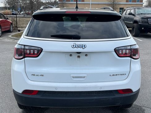Used 2024 Jeep Compass Limited image 7
