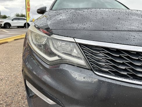 Used 2019 Kia Optima LX image 40