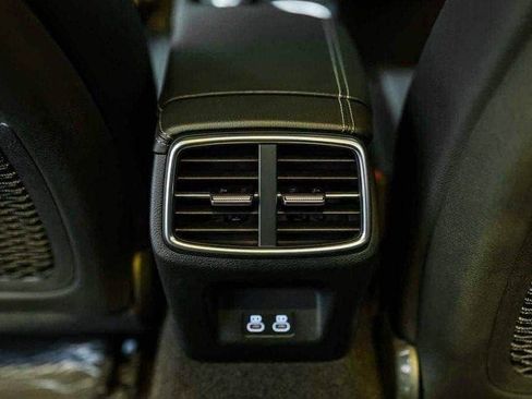 New 2026 Genesis G70 2.5T image 10