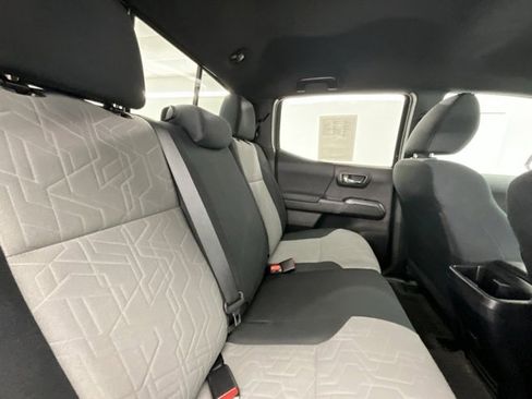 Used 2023 Toyota Tacoma TRD Sport image 14