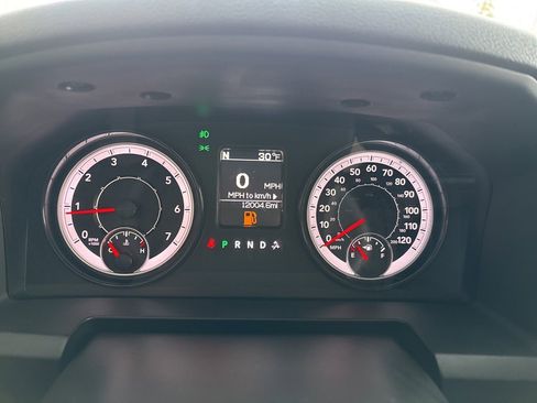 Used 2023 RAM 1500 Express w/ Wheel & Sound Group image 11