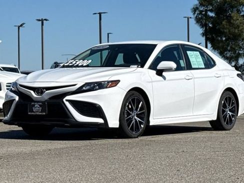 Used 2024 Toyota Camry SE FWD image 8