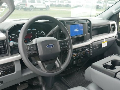 New 2025 Ford F250 XL w/ XL Chrome Package image 17