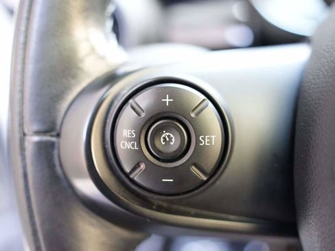 Used 2019 MINI Cooper 4-Door Hardtop FWD image 19