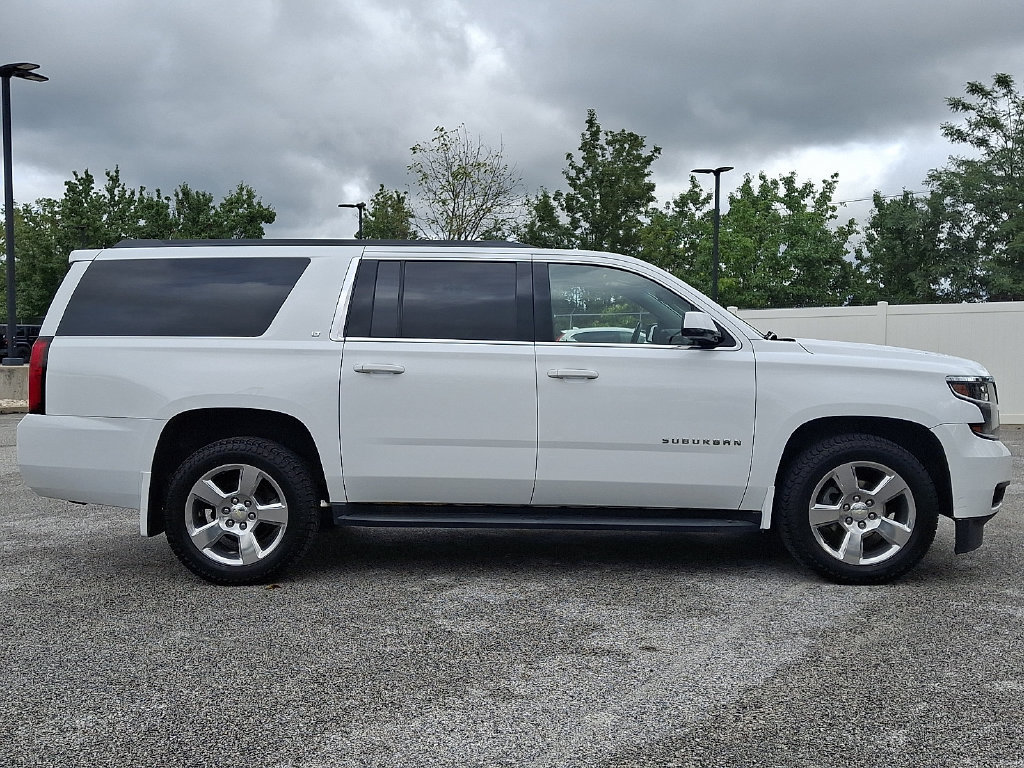 Used 2017 Chevrolet Suburban LT w/ Max Trailering Package AWD/4WD image 10