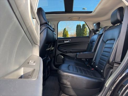 Used 2022 Ford Edge SEL w/ Convenience Package image 11