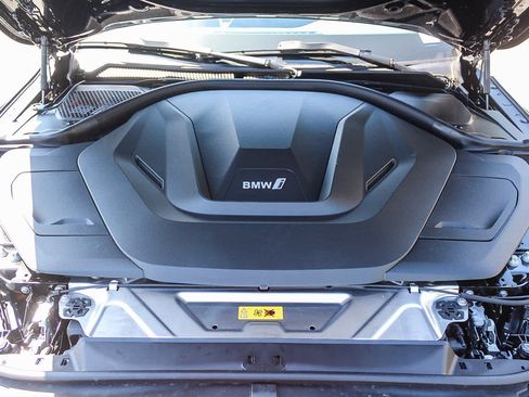 New 2026 BMW i4 eDrive40 w/ Parking Assistance Package image 26