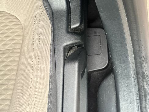 Used 2021 Ford Escape SE image 26