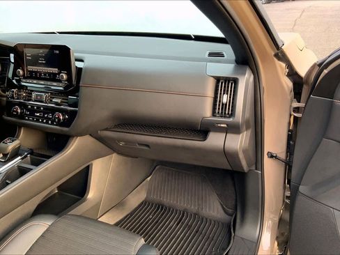 Used 2023 Nissan Pathfinder Rock Creek image 18