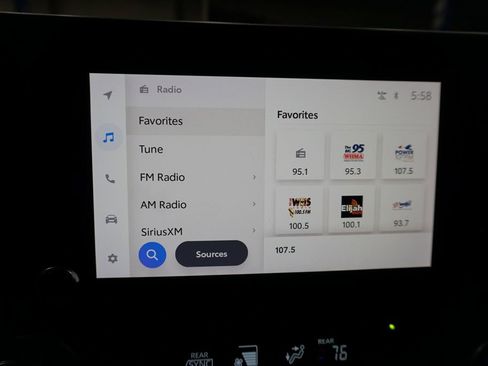 Used 2023 Toyota Highlander LE image 10