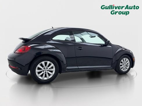 Used 2018 Volkswagen Beetle 2.0T S FWD image 9