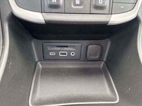 Used 2023 GMC Terrain SLT w/ Elevation Edition image 25