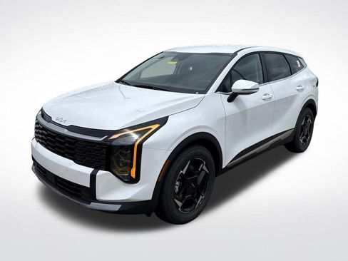 Used 2026 Kia Sportage EX FWD image 3