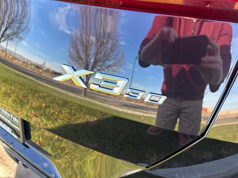 Used 2026 BMW X3 xDrive30 w/ Premium Package image 12