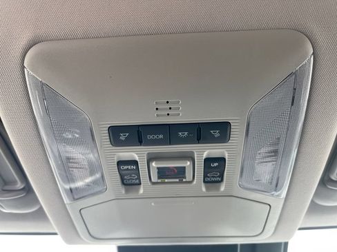Used 2022 Toyota RAV4 Limited w/ Limited Grade Weather Package AWD/4WD image 33