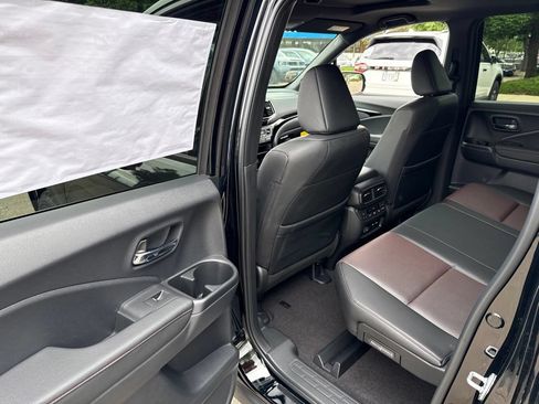 New 2026 Honda Ridgeline Black Edition image 14