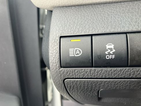 Used 2024 Toyota Camry XSE FWD image 13