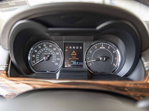 Used 2012 Jaguar XK Convertible image 24