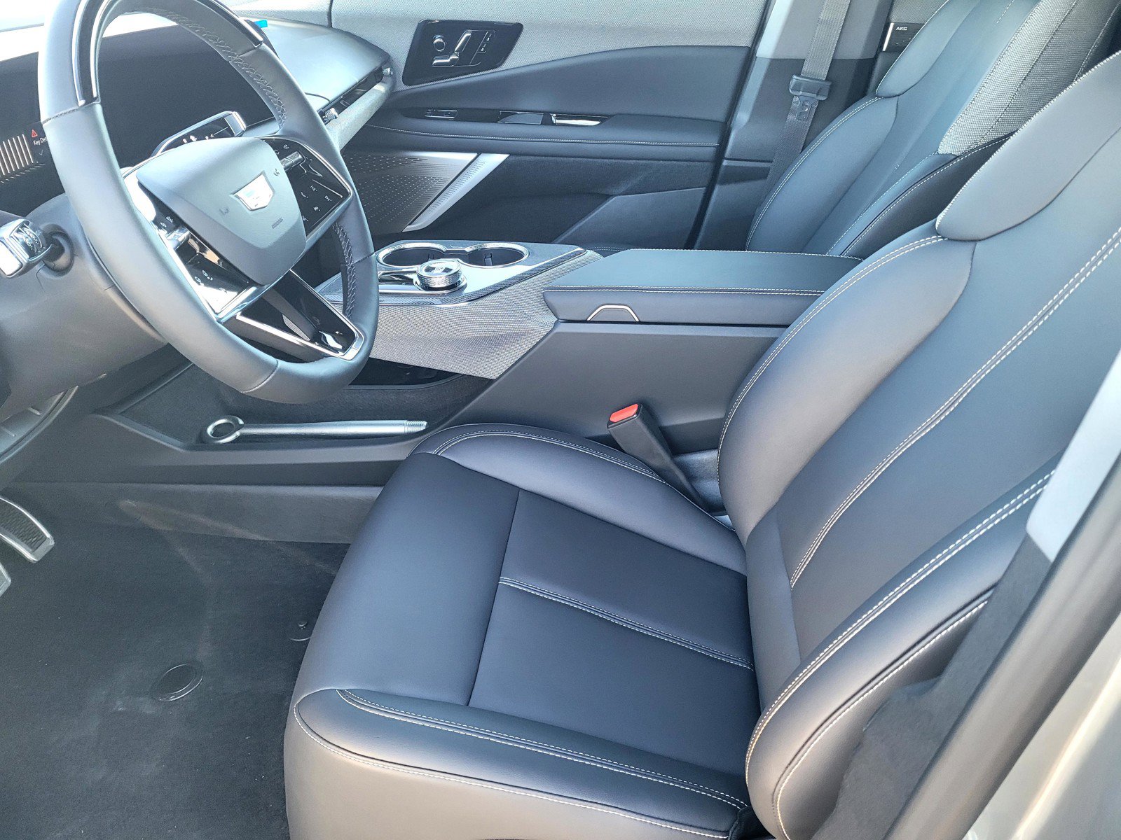 New 2027 Cadillac Optiq Sport AWD/4WD image 8