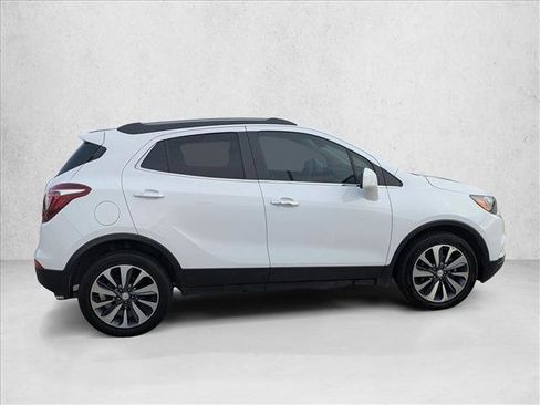 Used 2021 Buick Encore Preferred image 4