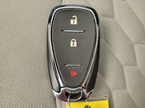 Used 2020 Chevrolet Equinox LS FWD image 32