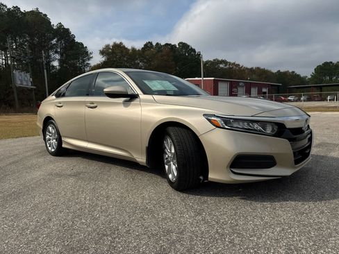 Used 2020 Honda Accord LX image 10