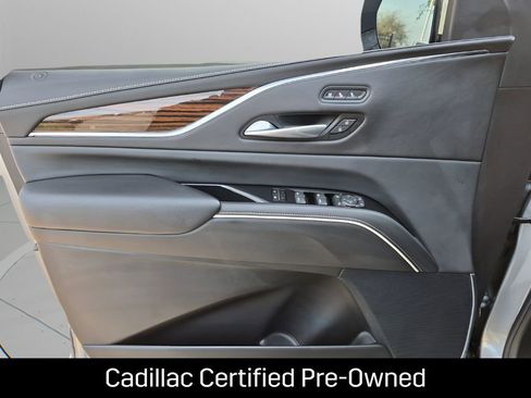 Used 2024 Cadillac Escalade ESV Premium Luxury w/ LPO, Floor Liner Package AWD/4WD image 28
