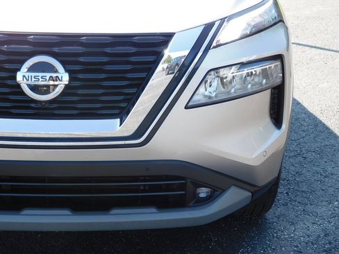 Used 2021 Nissan Rogue SL w/ Premium Package AWD/4WD image 9