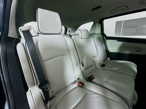 New 2026 Honda Odyssey Touring image 28