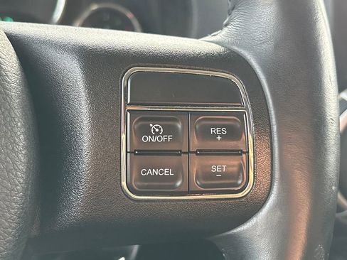 Used 2014 Jeep Wrangler Sahara image 18