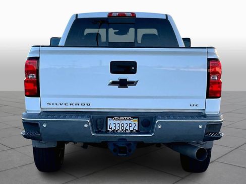 Used 2019 Chevrolet Silverado 2500 LTZ w/ Duramax Plus Package image 4