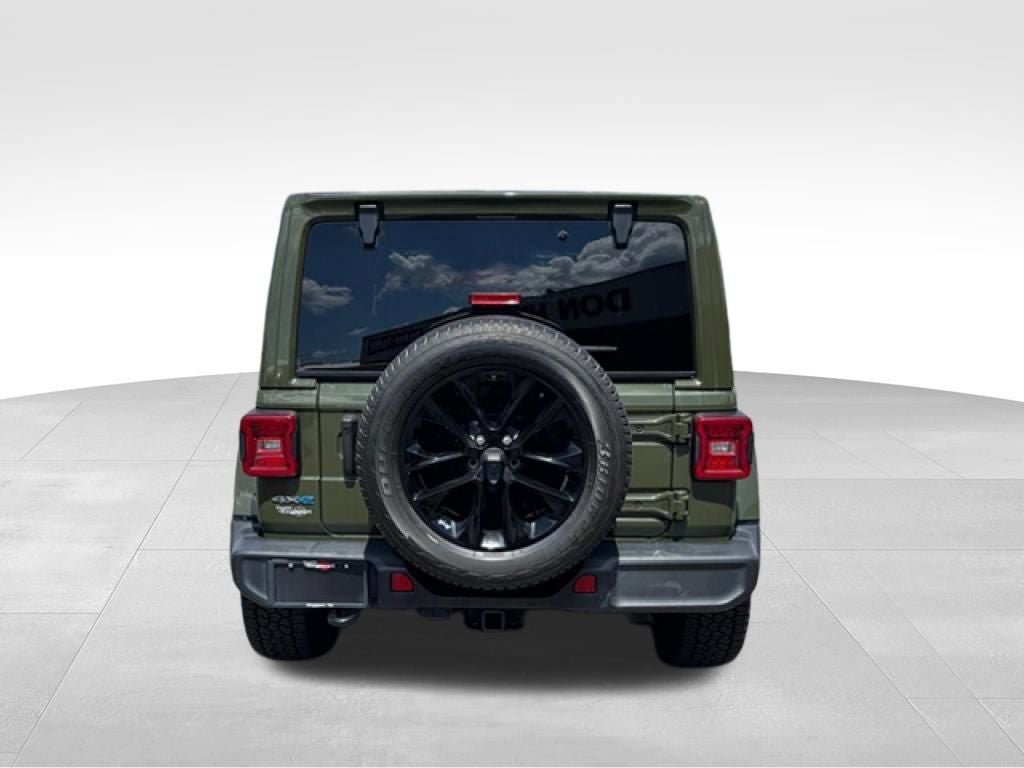Used 2021 Jeep Wrangler Unlimited Sahara w/ Cold Weather Group AWD/4WD image 6