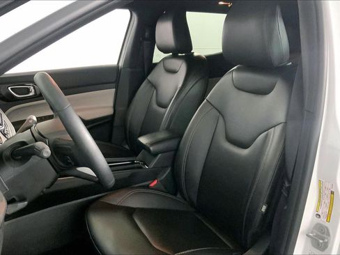 Used 2025 Jeep Compass Limited AWD/4WD image 22