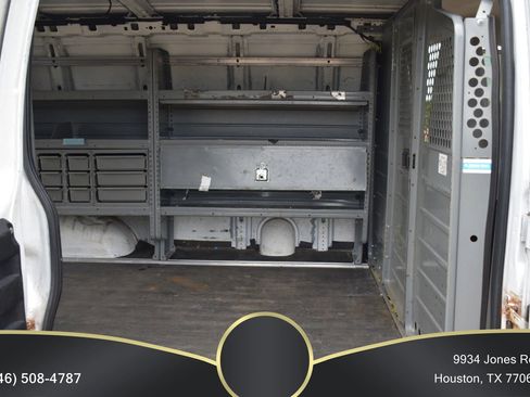 Used 2016 GMC Savana 2500 RWD image 11