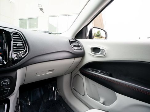 Used 2020 Jeep Compass Limited AWD/4WD image 41