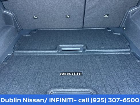 New 2026 Nissan Rogue Platinum w/ Tech Package AWD/4WD image 18