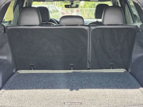 Used 2021 Volkswagen Atlas Cross Sport SE image 15