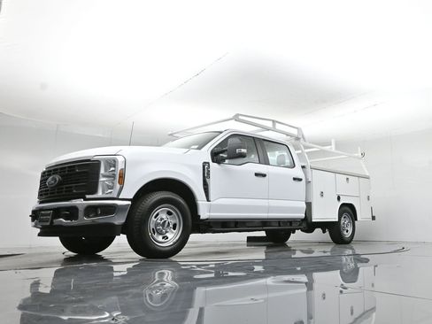 New 2026 Ford F350 XL w/ XL Chrome Package RWD image 54