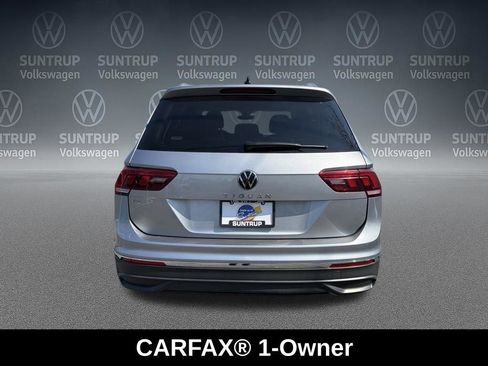 Used 2024 Volkswagen Tiguan SE image 4