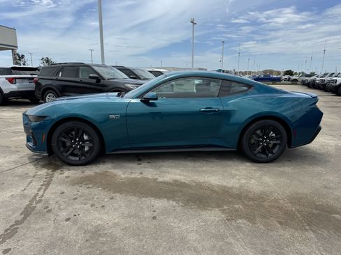 New 2026 Ford Mustang GT RWD image 5