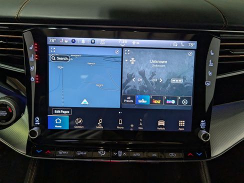 Used 2023 Jeep Grand Wagoneer Series III image 26