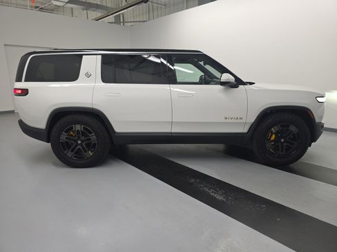 Used 2024 Rivian R1S Adventure AWD/4WD image 6